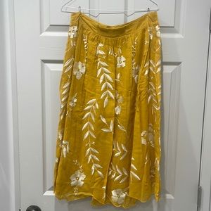 Maeve @ Anthropologie, Cotton Lined Skirt, with embroidered Leaves and Flowers
